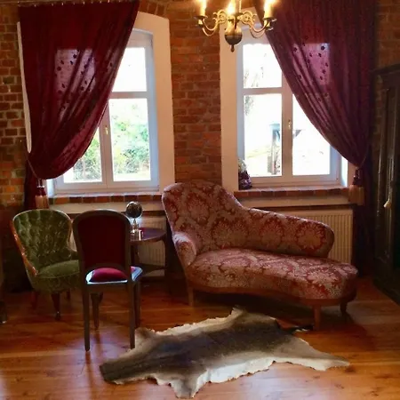 Schoenes Antikes Haus An Der Ostsee In Mielno Tatil Evi *