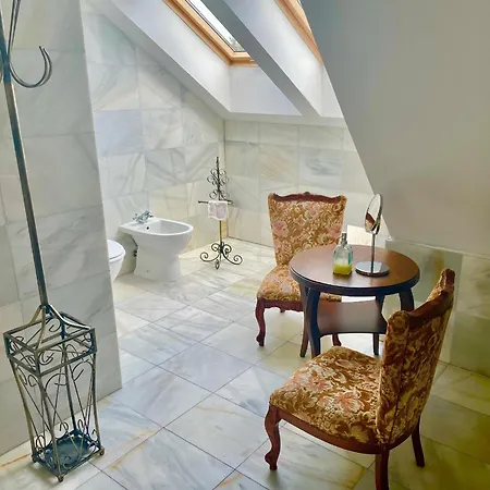 Tatil Evi Schoenes Antikes Haus An Der Ostsee In Mielno *