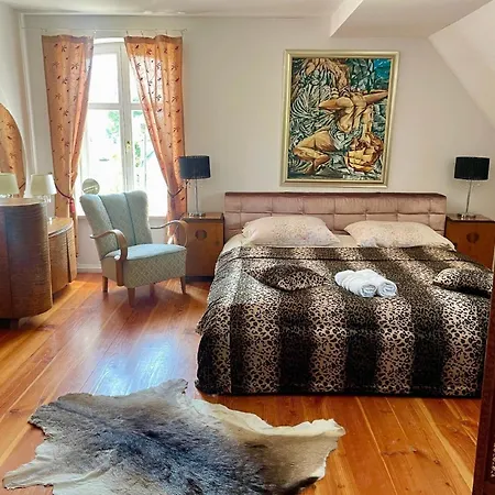 Tatil Evi Schoenes Antikes Haus An Der Ostsee In Mielno *