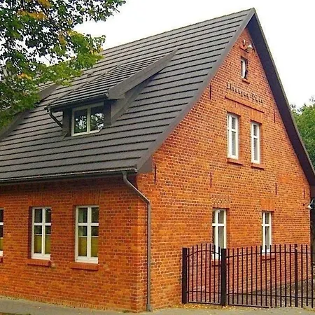 Schoenes Antikes Haus An Der Ostsee In Mielno Tatil Evi